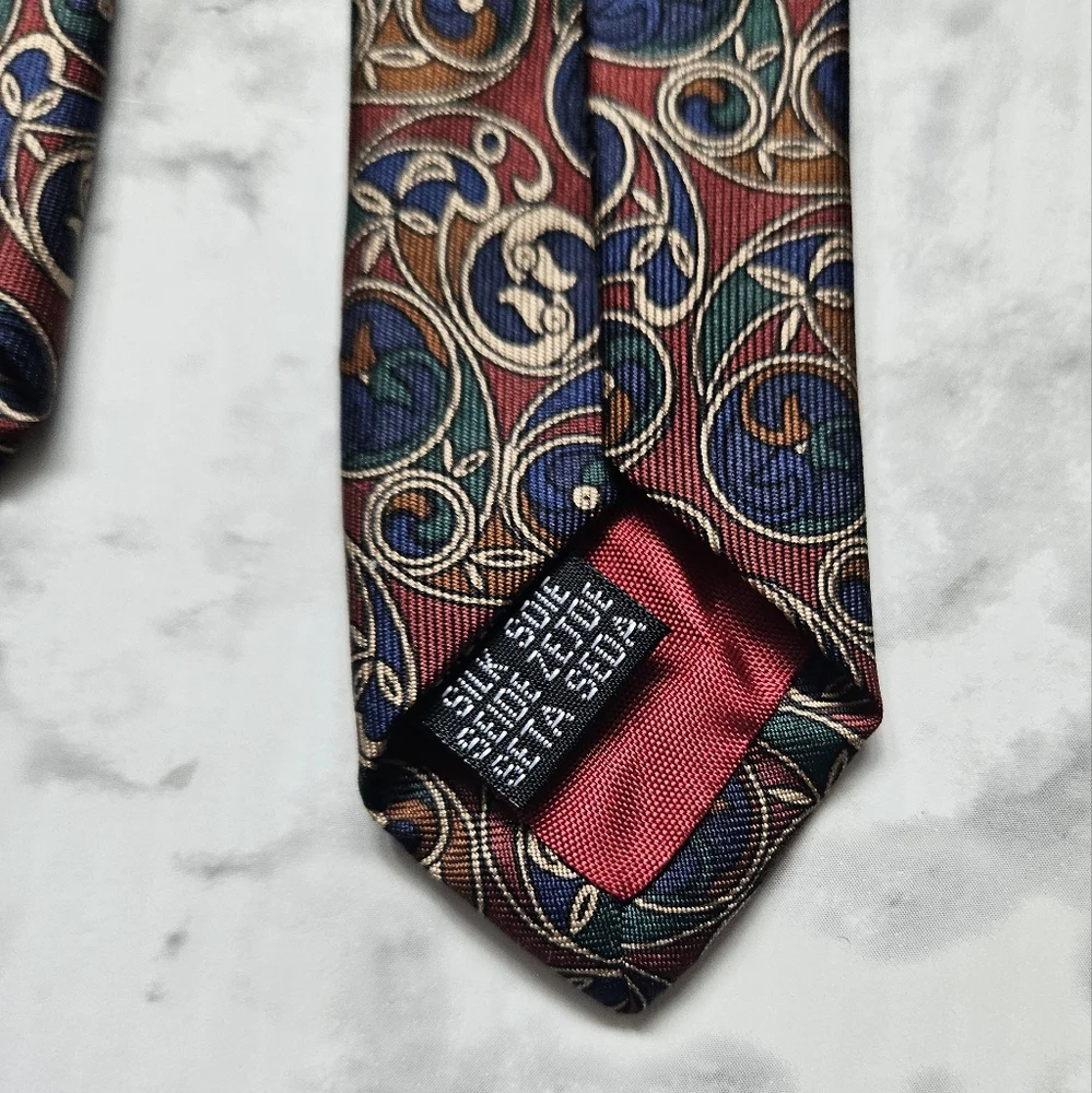 BRITISH MUSEUM stylish tie